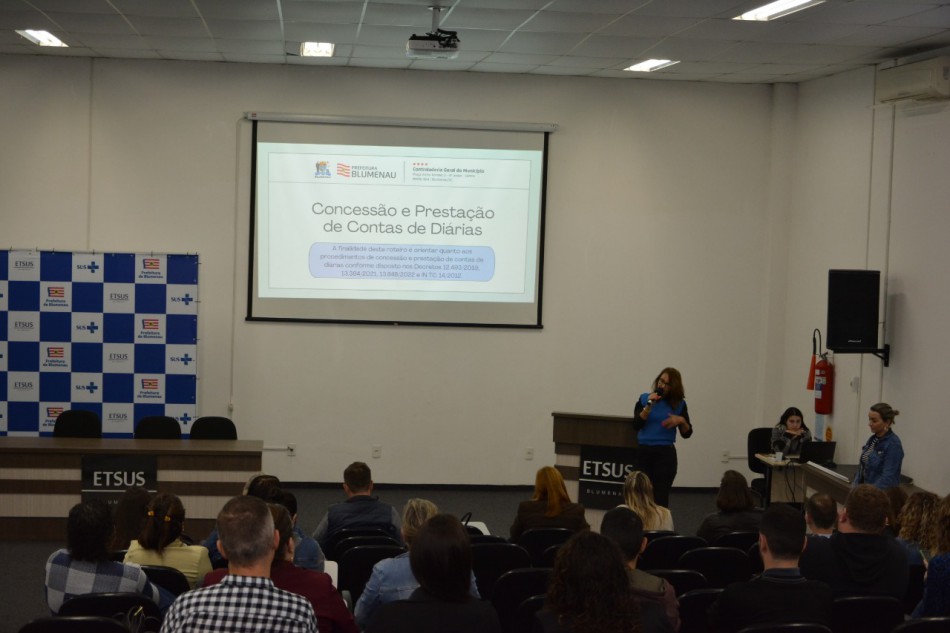 Controladoria capacita servidores sobre prestação de contas de diárias