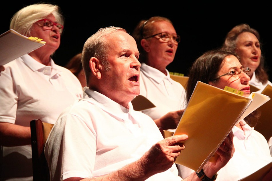 Programa musical busca reativar a memória em idosos