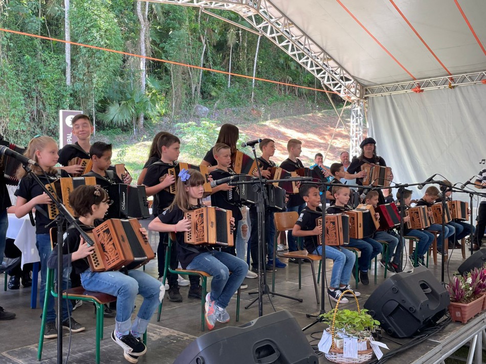 Intendência da Vila Itoupava divulga relação de aprovados no Projeto Fábrica de Gaiteiros