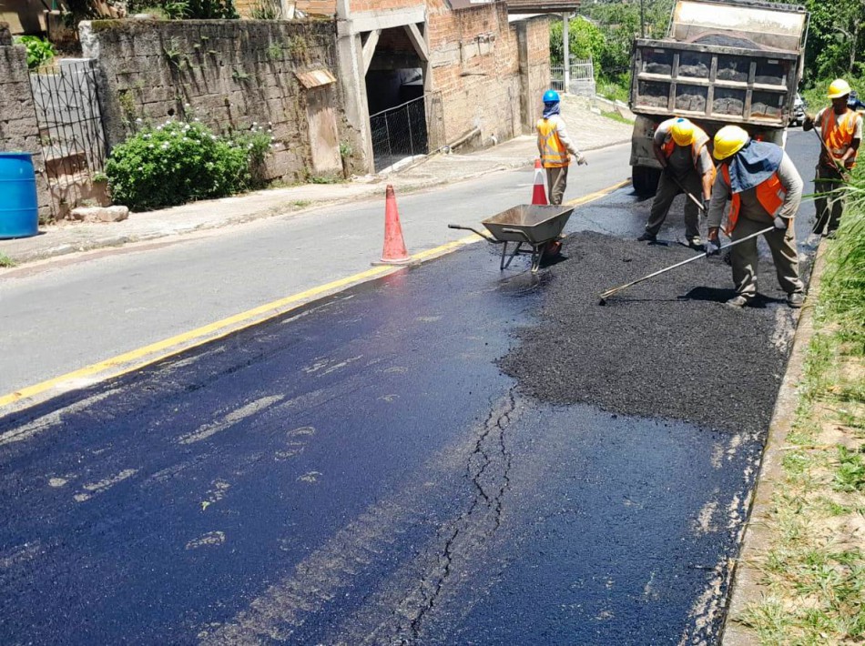 Seurb inicia operação tapa-buraco em vias da cidade