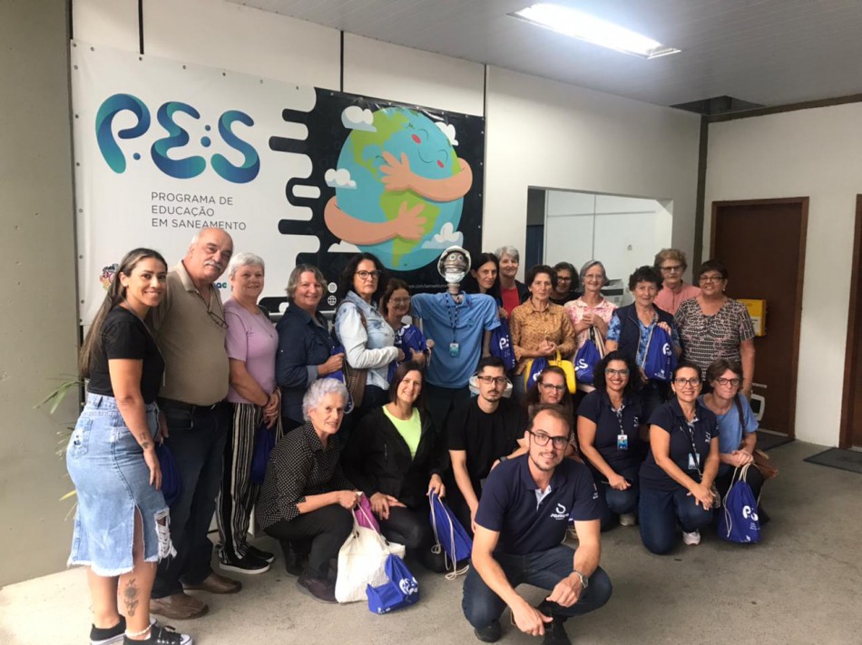 Usuários do Cras I visitam o Programa de Educação em Saneamento do Samae