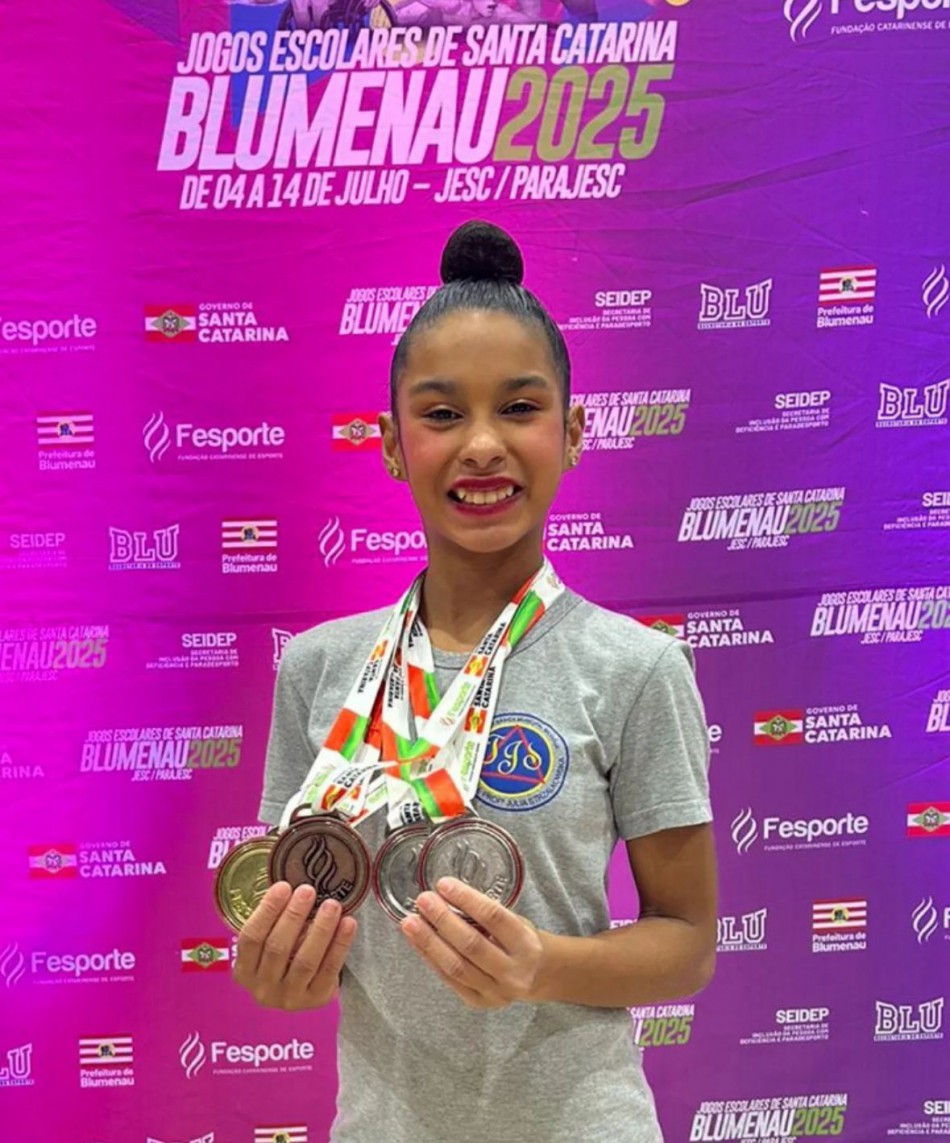Estudante da Rede Pública Municipal conquista três medalhas na ginástica rítmica do Jesc