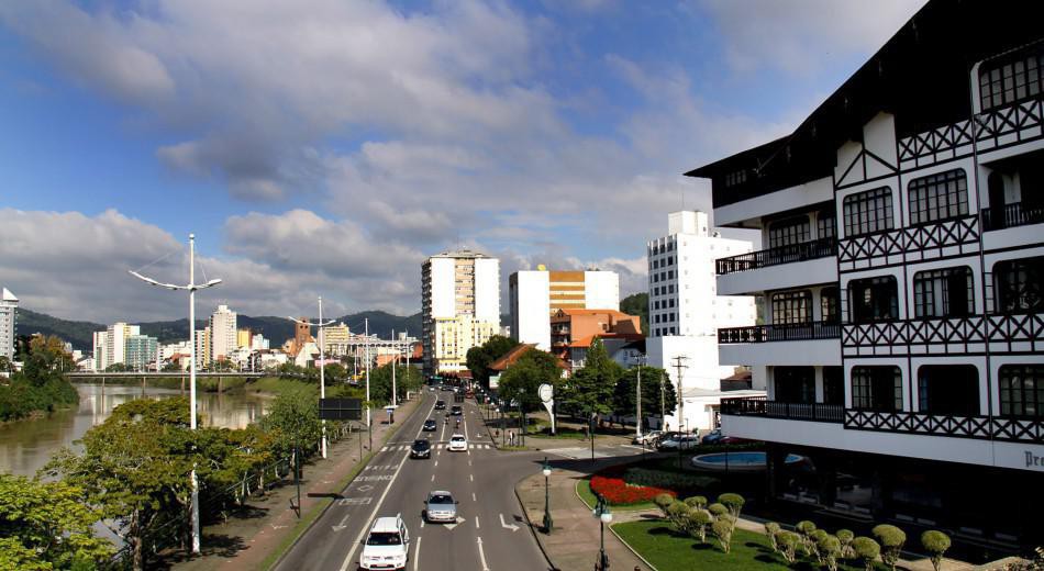 Blumenau é certificada como Cidade Inteligente pelo Connected Smart Cities