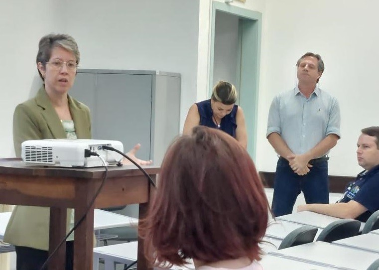 Doze profissionais da saúde participaram da integração dos novos servidores