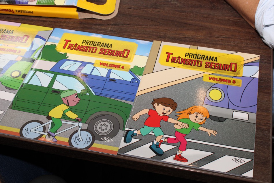 Prefeitura institui programa permanente de educação para o trânsito em escolas de Blumenau