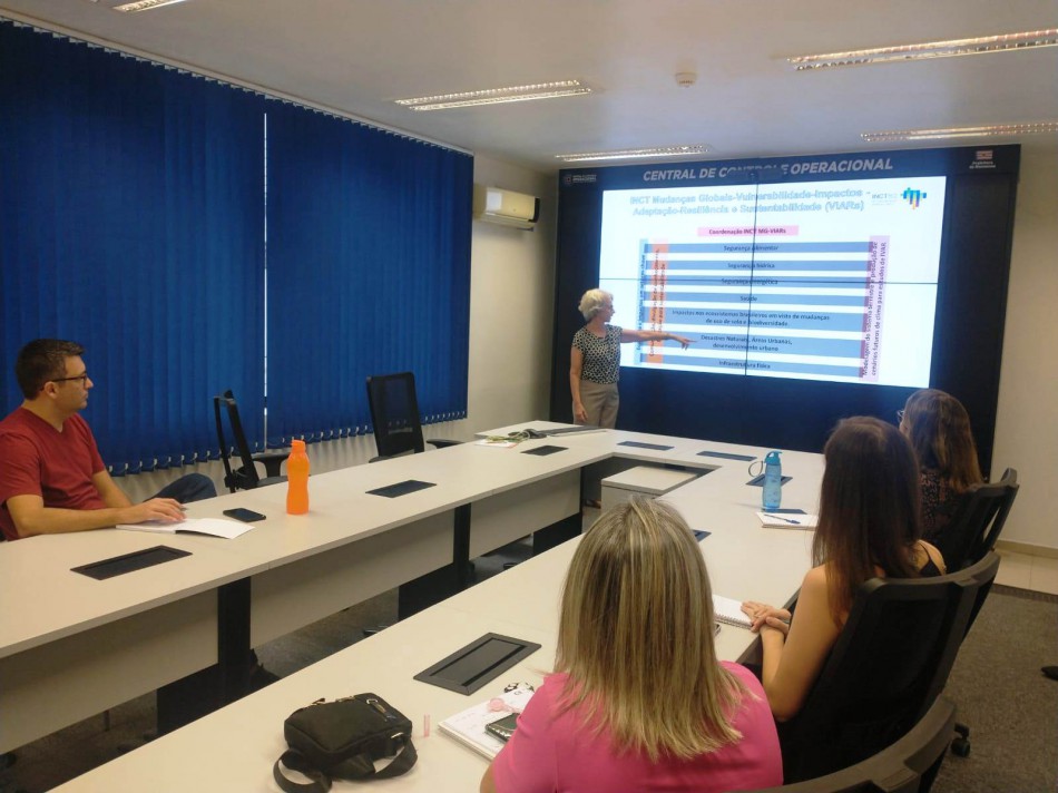 Pesquisadoras apresentam estudo de Gestão do Risco Climático para Blumenau