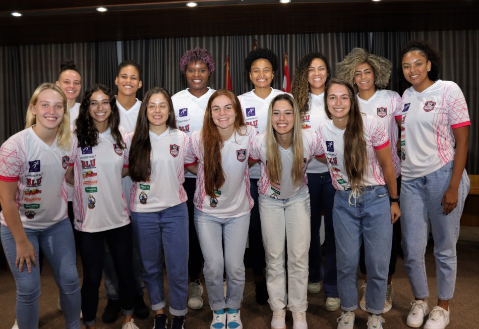 Equipe de Basquete Feminino da Unisociesc/Blumenau para temporada é apresentada