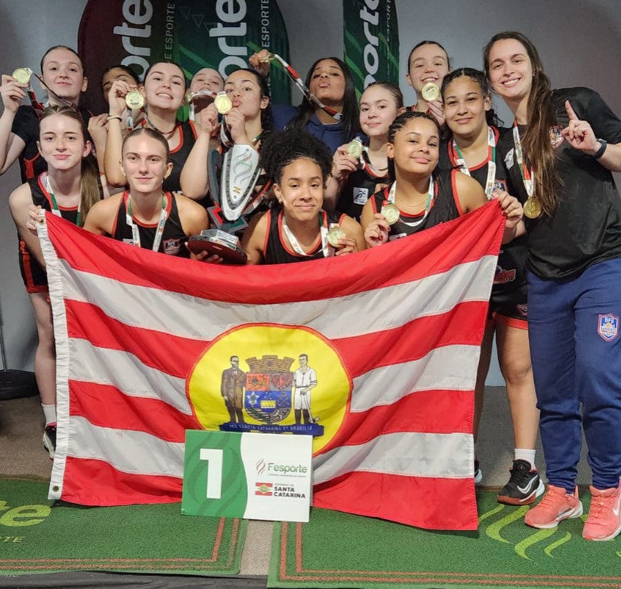 Equipes de Blumenau se classificam para a fase estadual da Olimpíada Estudantil Catarinense