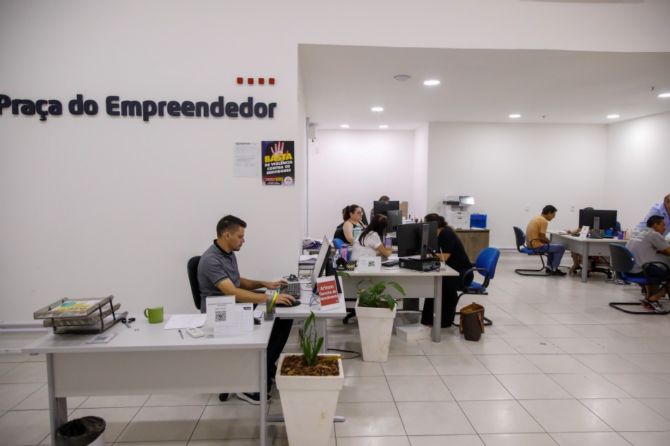Mutirão de atendimento aos MEIs realiza mais de 1,3 mil atendimentos