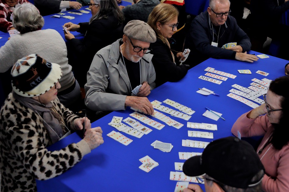Torneio de canastra e dominó reúne mais de 170 idosos na Pró-Família