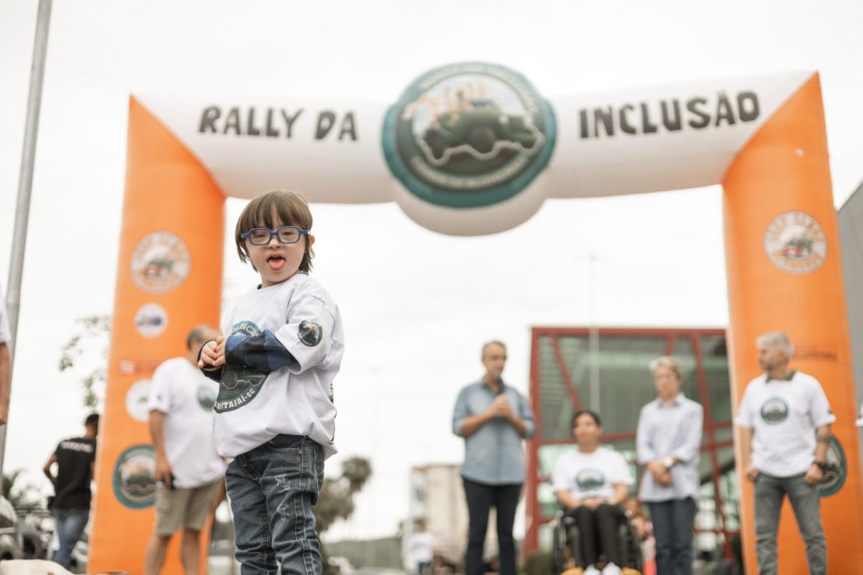 Rally da Inclusão reuniu cerca de 600 pessoas neste fim de semana em Blumenau