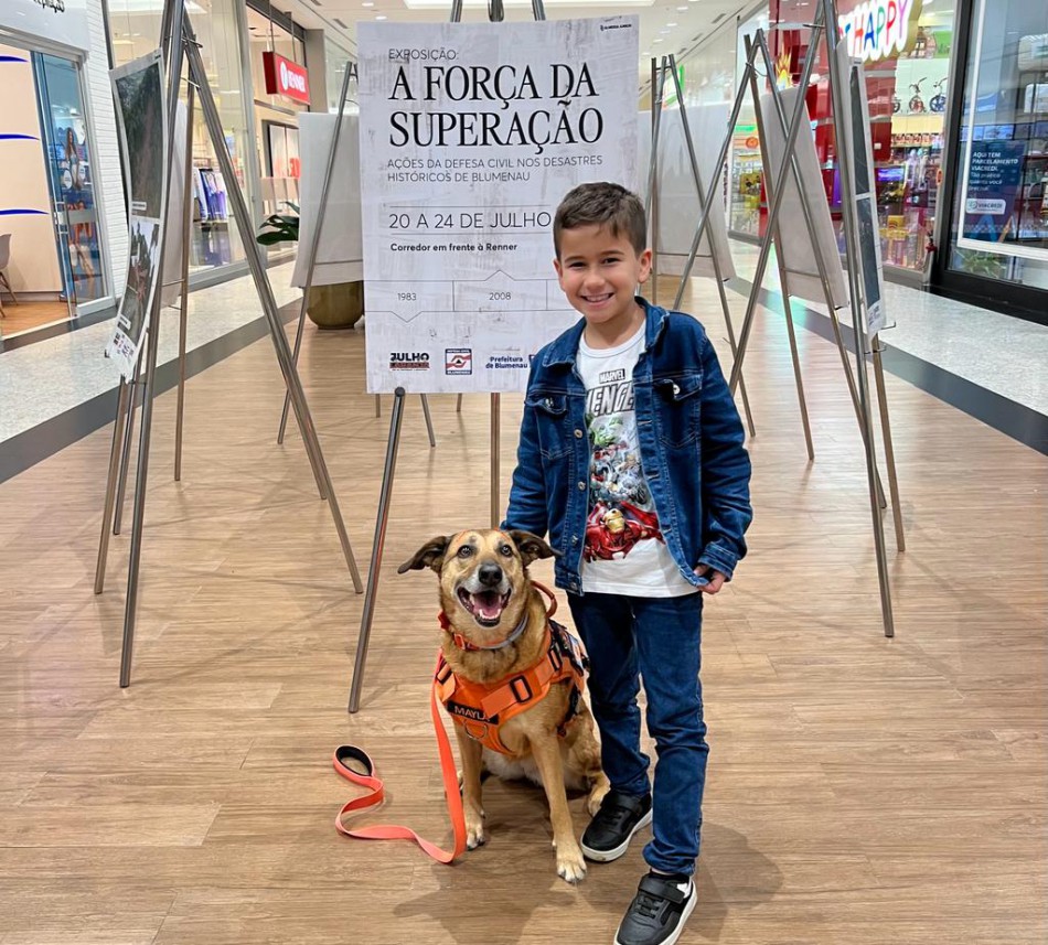 Exposição fotográfica do Julho Laranja prossegue até dia 24 no Norte Shopping