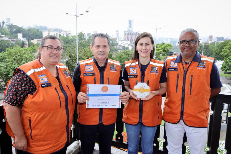 Projeto Agente Mirim de Defesa Civil é premiado em evento estadual