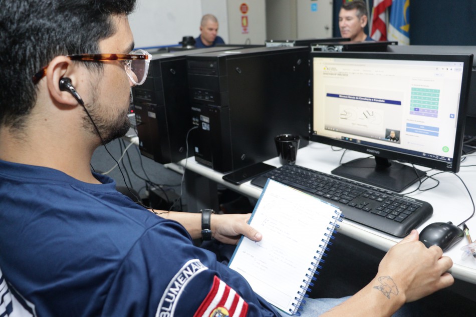 Seis novos agentes de trânsito compõem o efetivo da Guarda Municipal de Trânsito