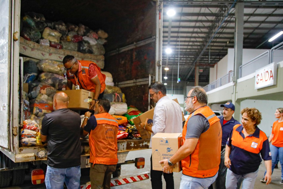 Blumenau envia mais de cinco toneladas de donativos para as vítimas das chuvas no litoral catarinense