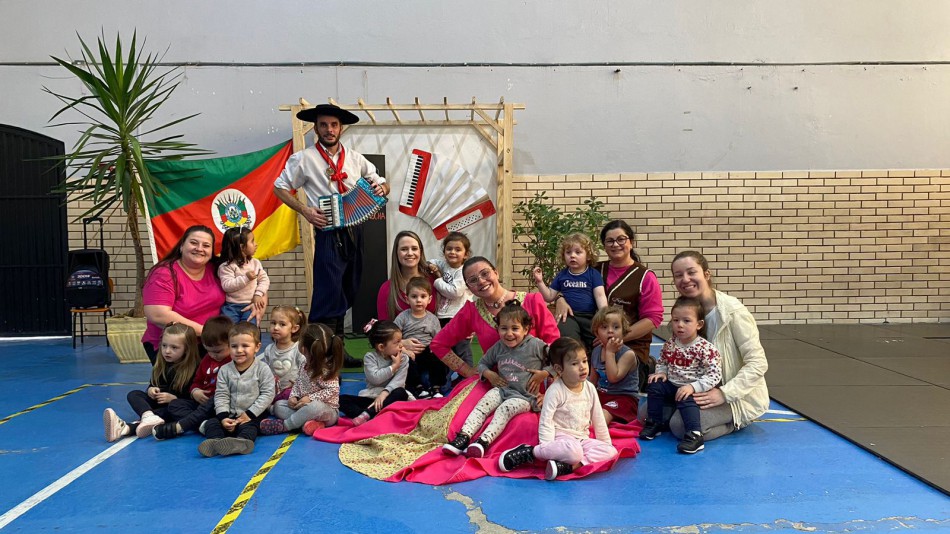 Educação municipal de Blumenau é finalista de prêmio internacional na Espanha