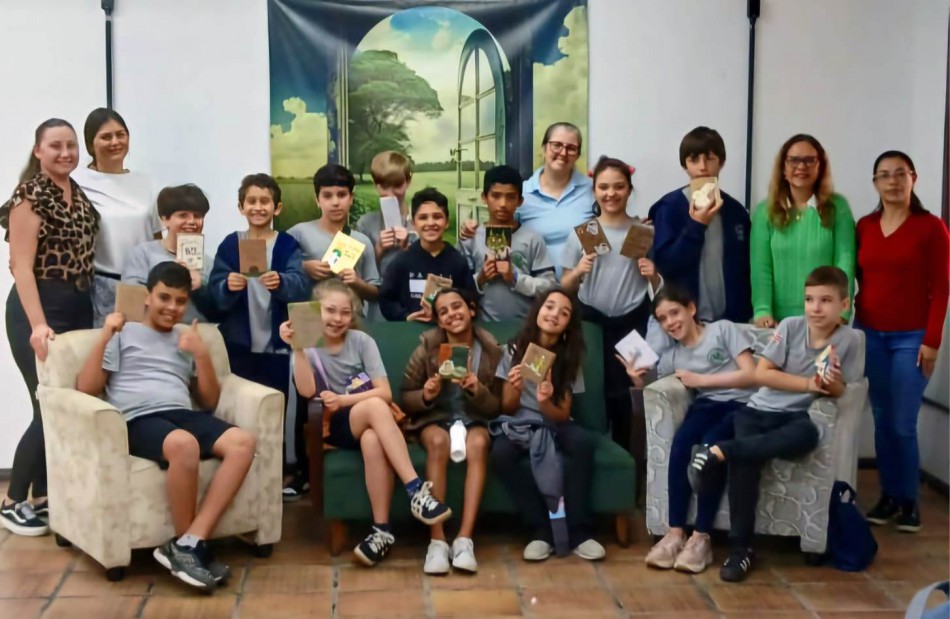 Biblioteca Dr. Fritz Müller abre mostra educativa ambiental