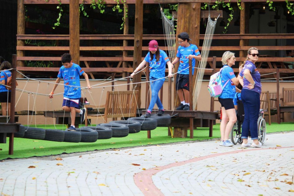 Ação leva entidades de Blumenau para parque de aventuras em Pomerode