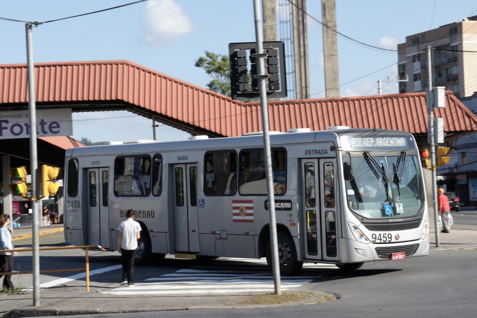 Blumenau anuncia alterações de horários em linhas do transporte coletivo
