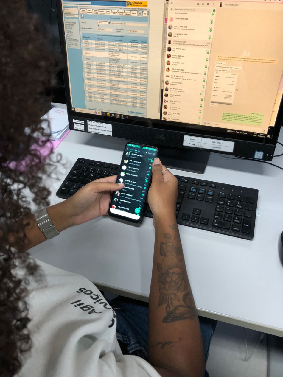 Samae de Blumenau registra aumento no uso do WhatsApp para solicitações comerciais