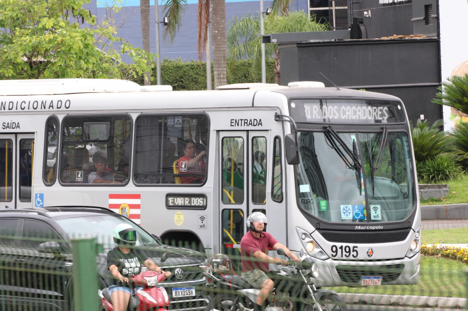 Prefeitura anuncia ajustes no transporte coletivo