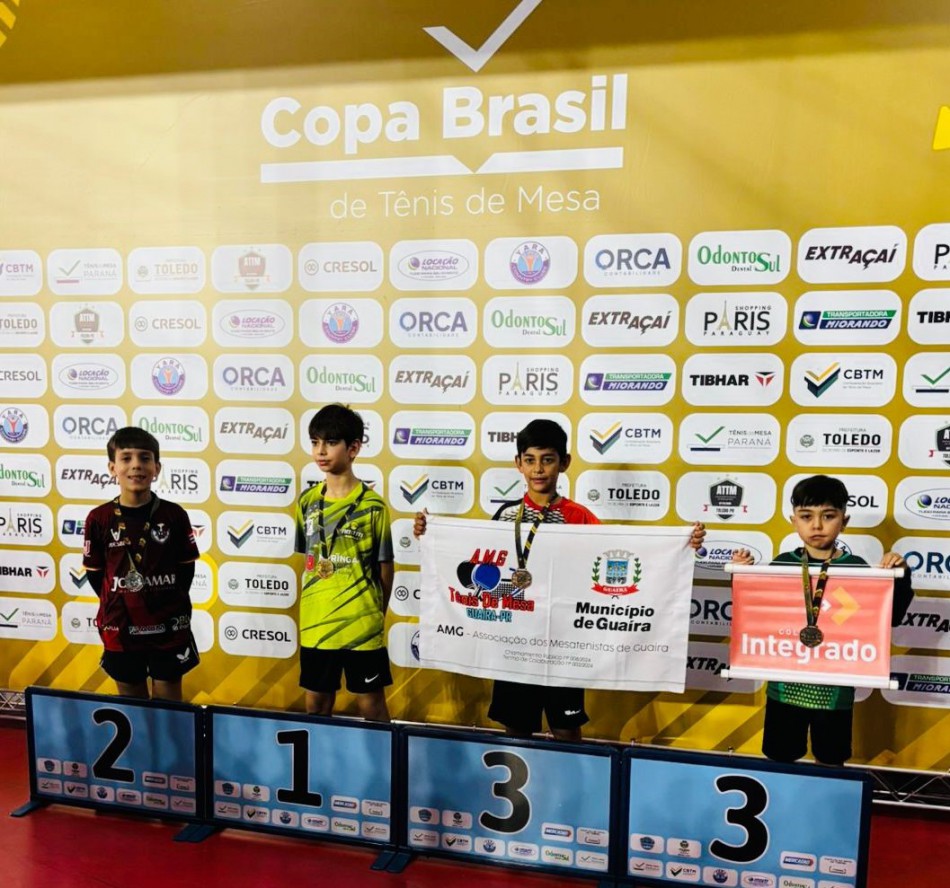 Atletas de Blumenau são medalhistas no tênis de mesa, xadrez e karatê durante o fim de semana