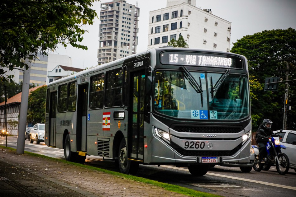 Transporte coletivo de Blumenau tem alto índice de pontualidade e de viagens realizadas, aponta estudo