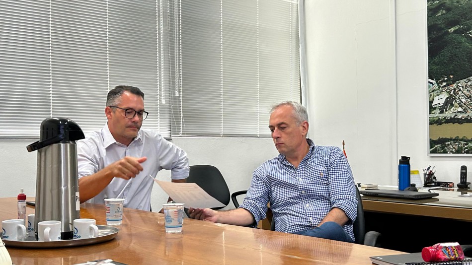 Dirigente do BRDE conhece projetos do Samae e sinaliza futuros investimentos da autarquia 