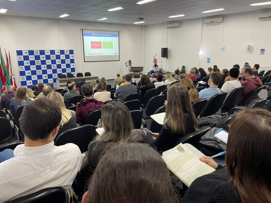 Quase 160 profissionais de saúde participaram da capacitação 'Saúde do Trabalhador'