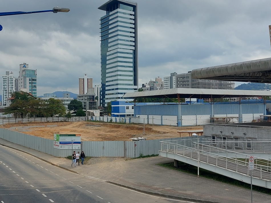 Contrato com empresa responsável pela construção do Centro de Convenções será rescindido