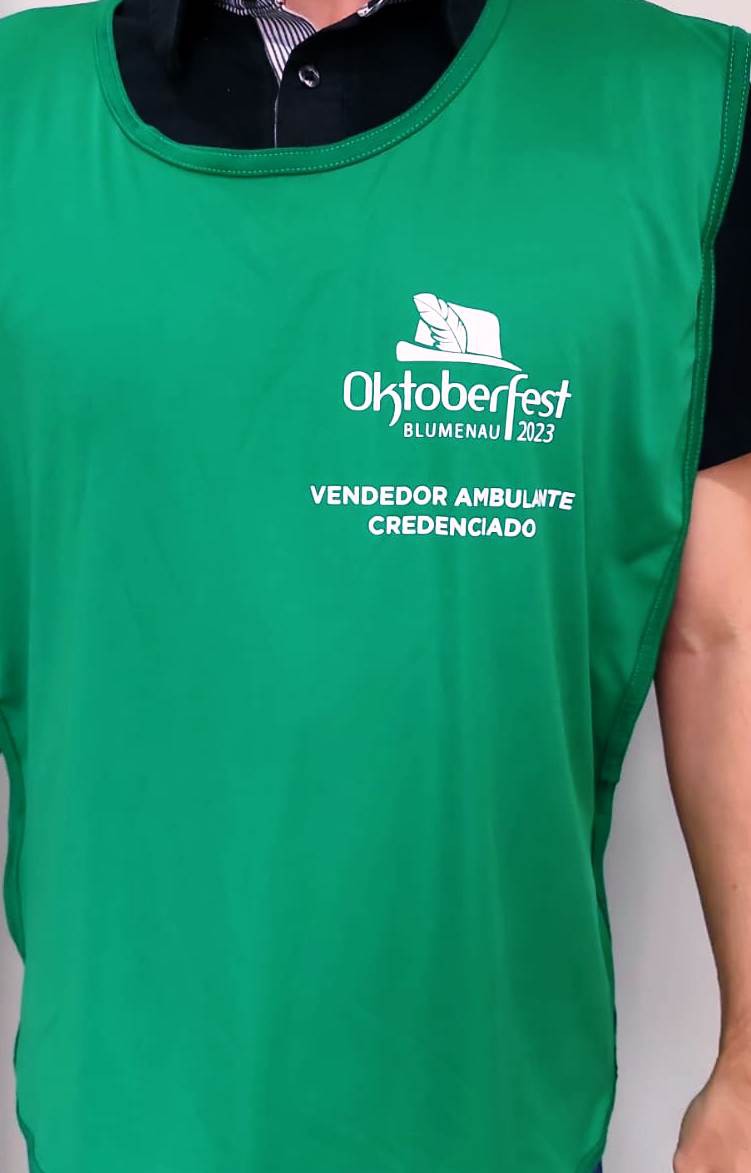 Comércio ambulante terá identificação para atuar durante a Oktoberfest