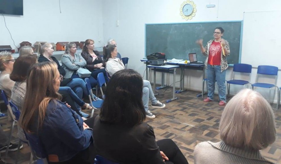 Contos e Encontros começa fase itinerante pela Vila Itoupava