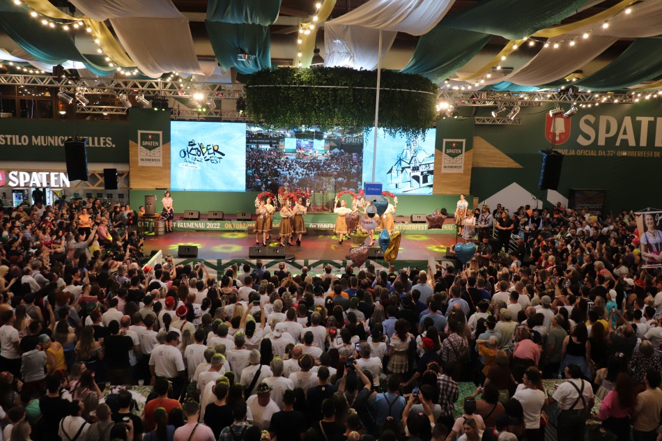 Conheça as candidatas da seletiva do concurso para escolher a realeza da 39ª Oktoberfest