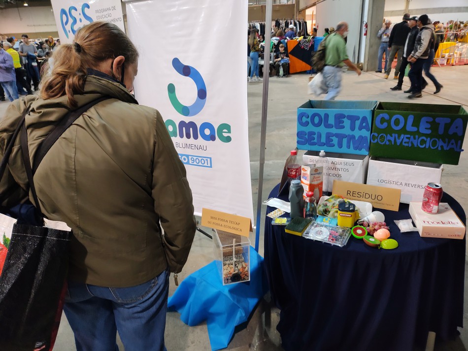 Programa de Educação em Saneamento participa da Feira da Amizade