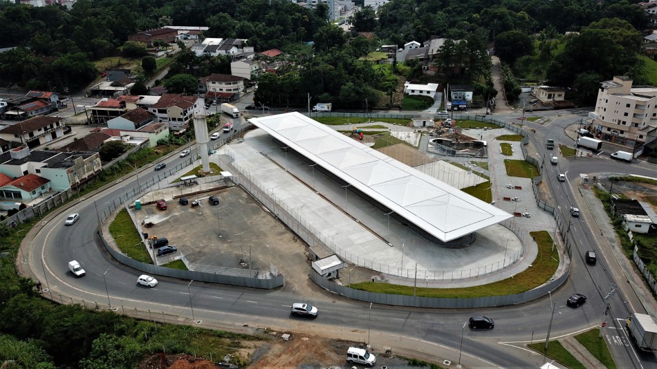 Município concentra esforços em acabamentos finais do Terminal Oeste 