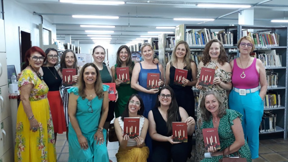 Profissionais da Educação visitam Biblioteca Dr. Fritz Müller
