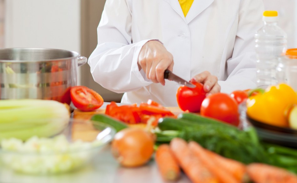 Calendário de palestras para manipuladores de alimentos é definido pela Vigilância Sanitária