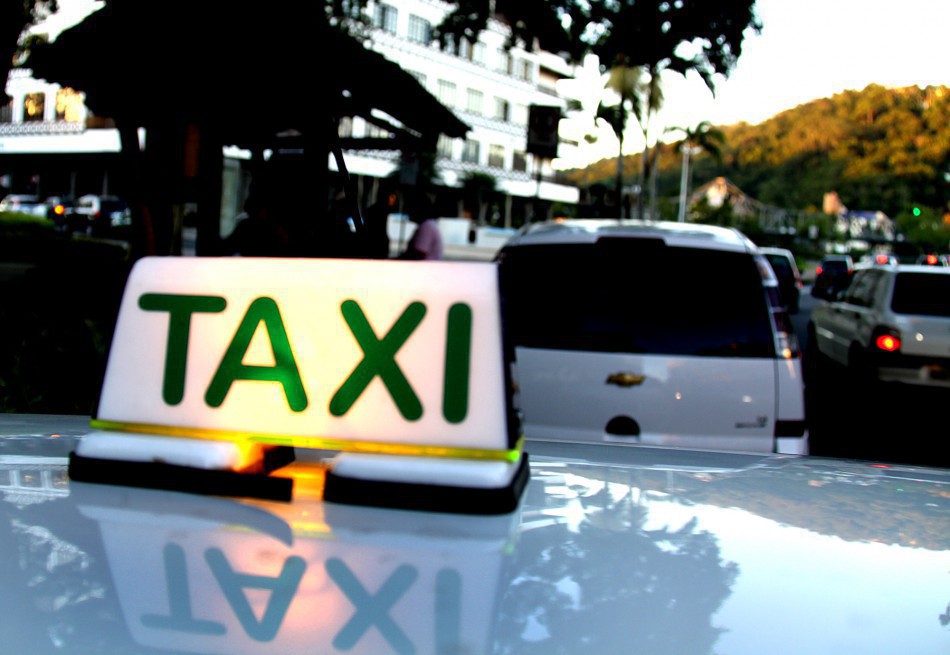 Onze novos pontos livres para táxis são implantados em Blumenau