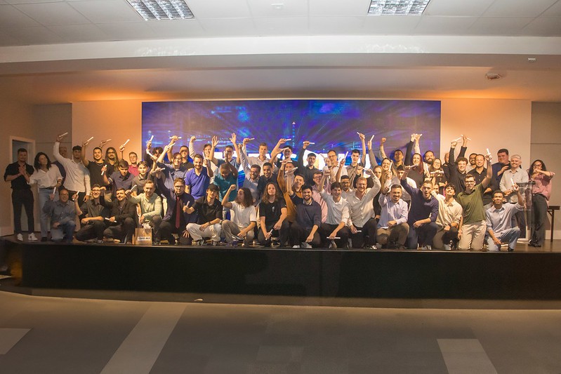 Prefeitura forma mais 100 alunos no +Devs2Blu e lança 5ª edição do programa em Blumenau