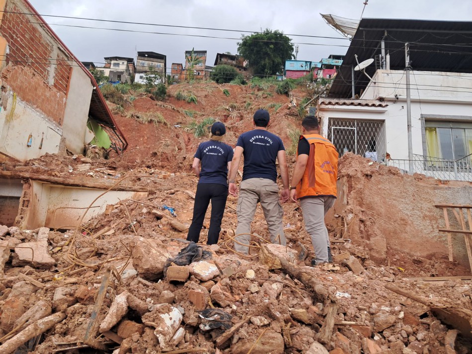 Técnicos da Prefeitura de Blumenau ajudam município de Juiz de Fora nas avaliações geológicas