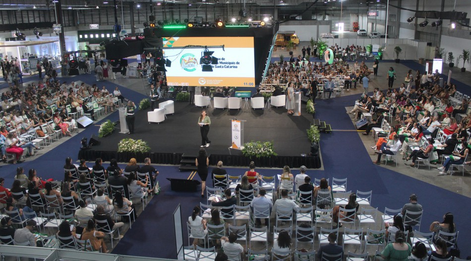 Blumenau apresenta dois trabalhos em evento nacional de saúde pública