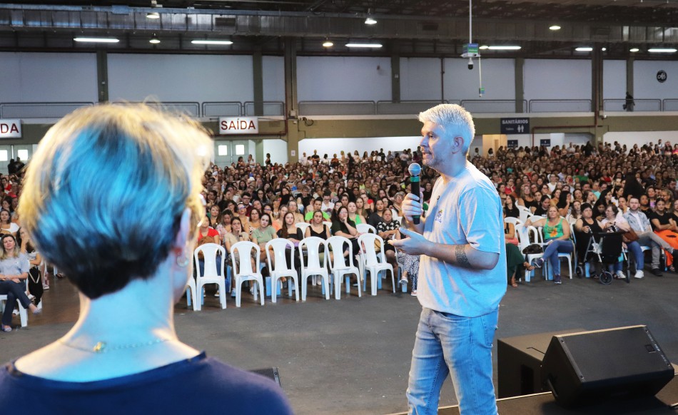Blumenau dá as boas-vindas aos profissionais da educação em evento especial de abertura do ano letivo