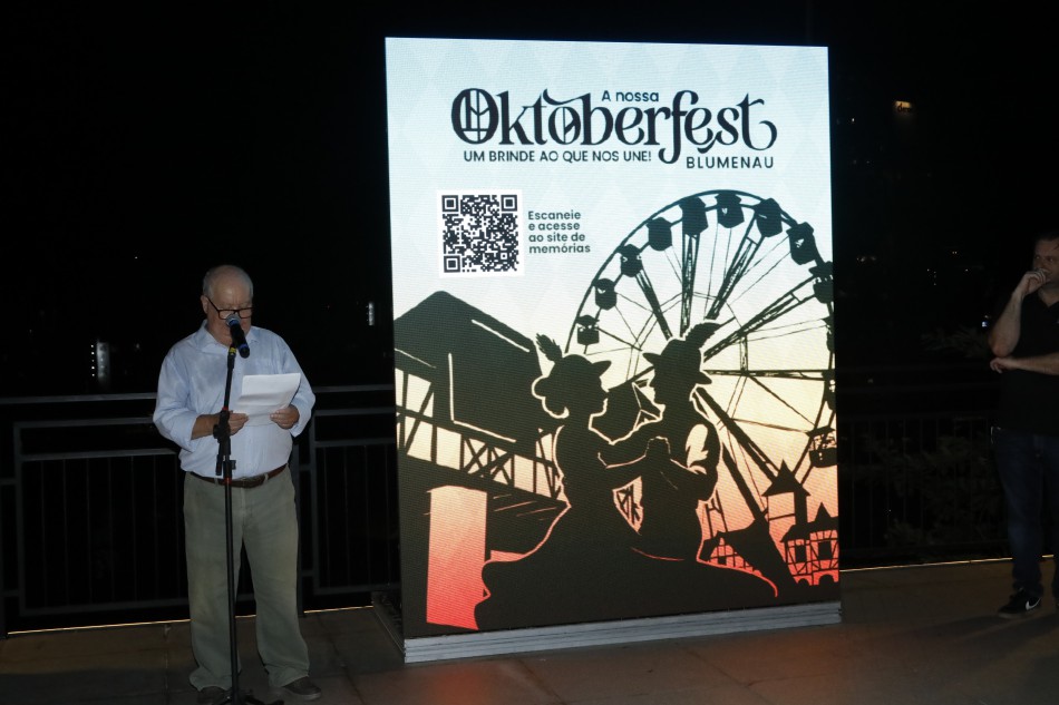 Lançamento do Livro ?A Nossa Oktoberfest Blumenau? celebra 40 anos da maior festa alemã das Américas