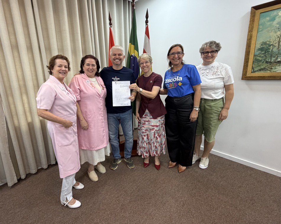 Prefeitura de Blumenau firma parcerias para ampliar ações de educação e saúde nas escolas