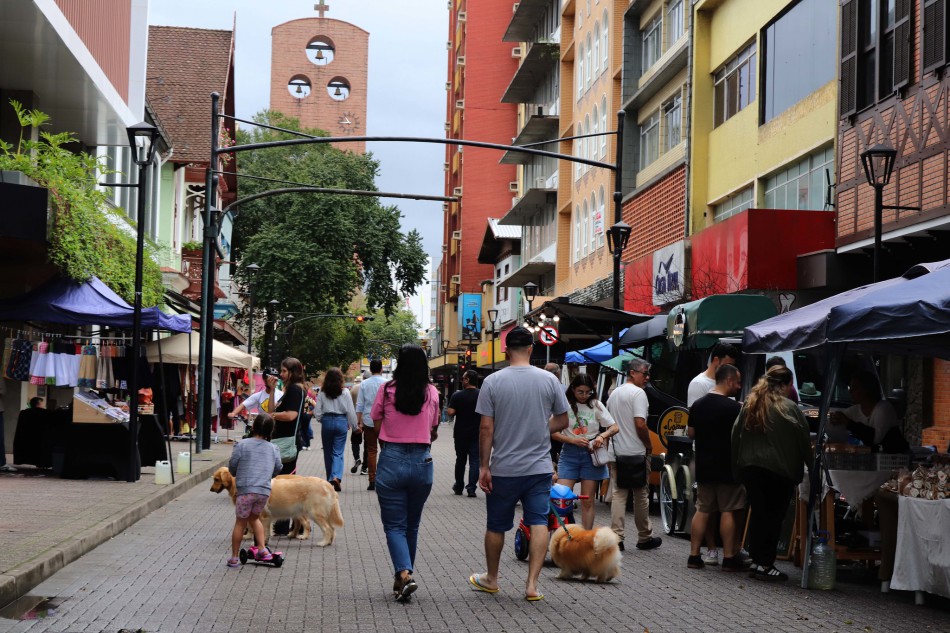 Rota de Lazer recebe inscrições para atrações na Rua 15 de Novembro aos domingos e feriados