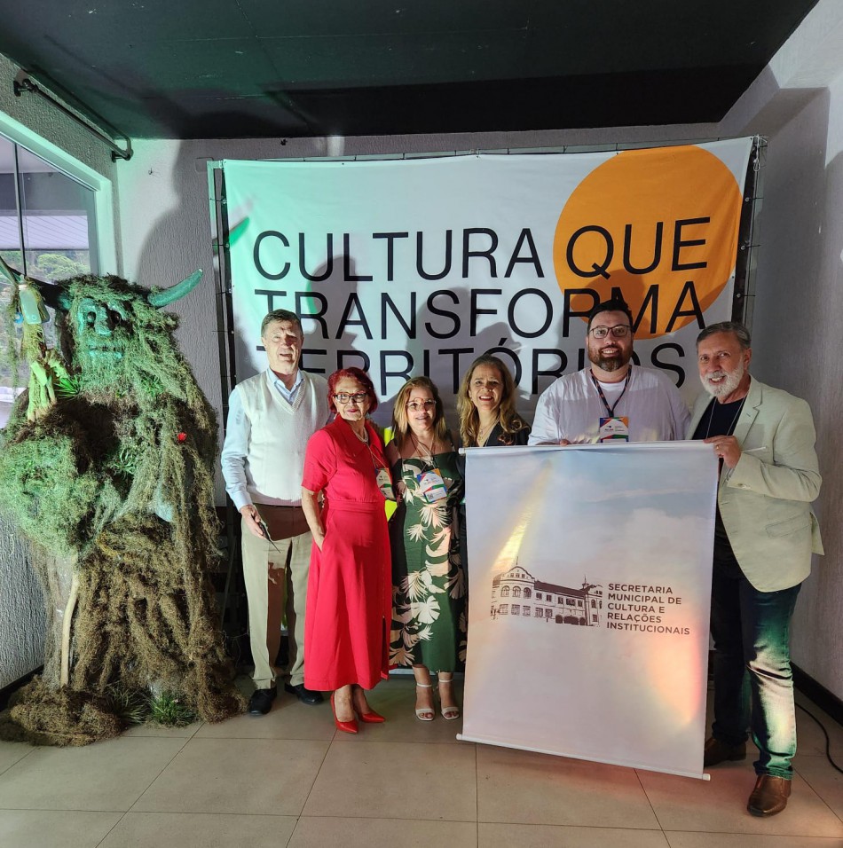 Blumenau prestigia evento cultural em Guabiruba
