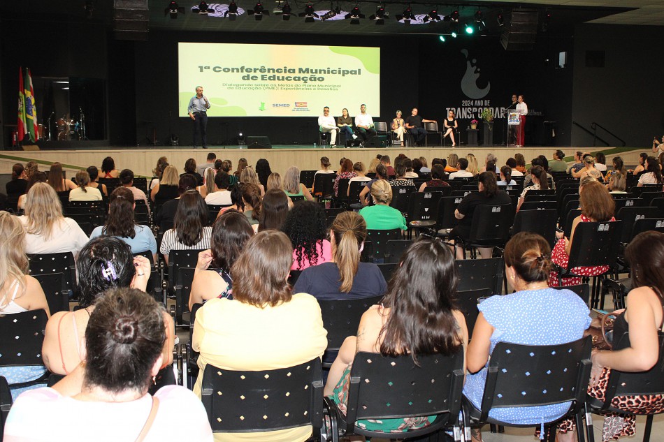 Conferência discute as experiências e os desafios do Plano Municipal de Educação