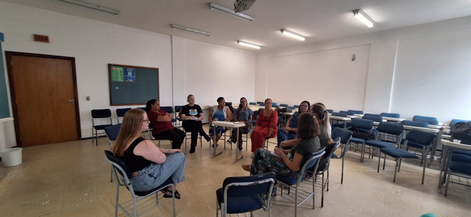 Prefeitura de Blumenau inicia formação sobre saúde mental para profissionais da Rede Municipal de Ensino