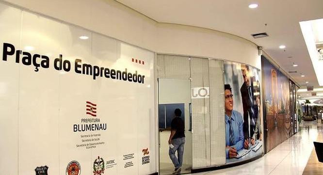 Praça do Empreendedor recebe reforma a partir desta segunda