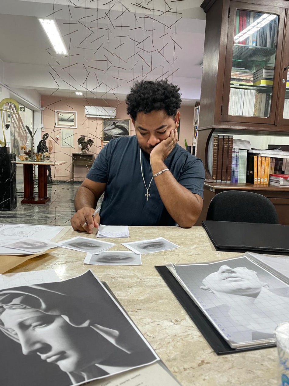 Museu de Arte de Blumenau promove Oficina de Desenho a Carvão e Grafite